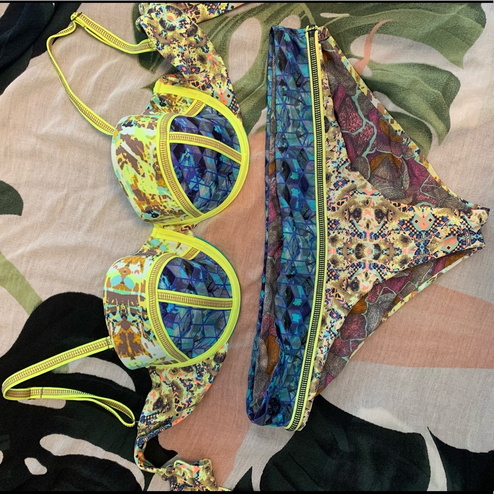 Maaji Yellow and Blue Bikini Size Medium